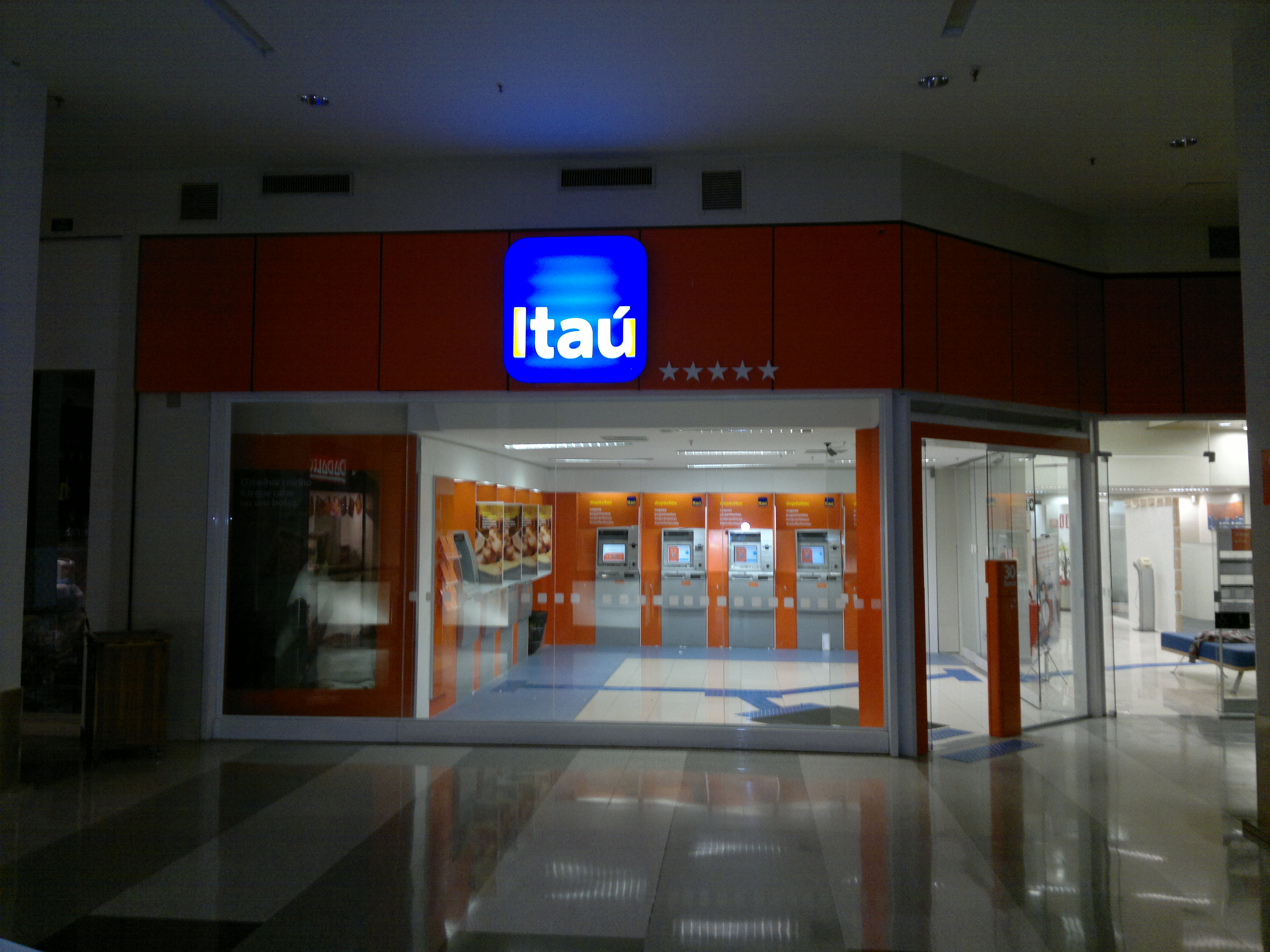Agência Itaú Shopping Del Rey BH - Reforma por Maiorca Engenharia